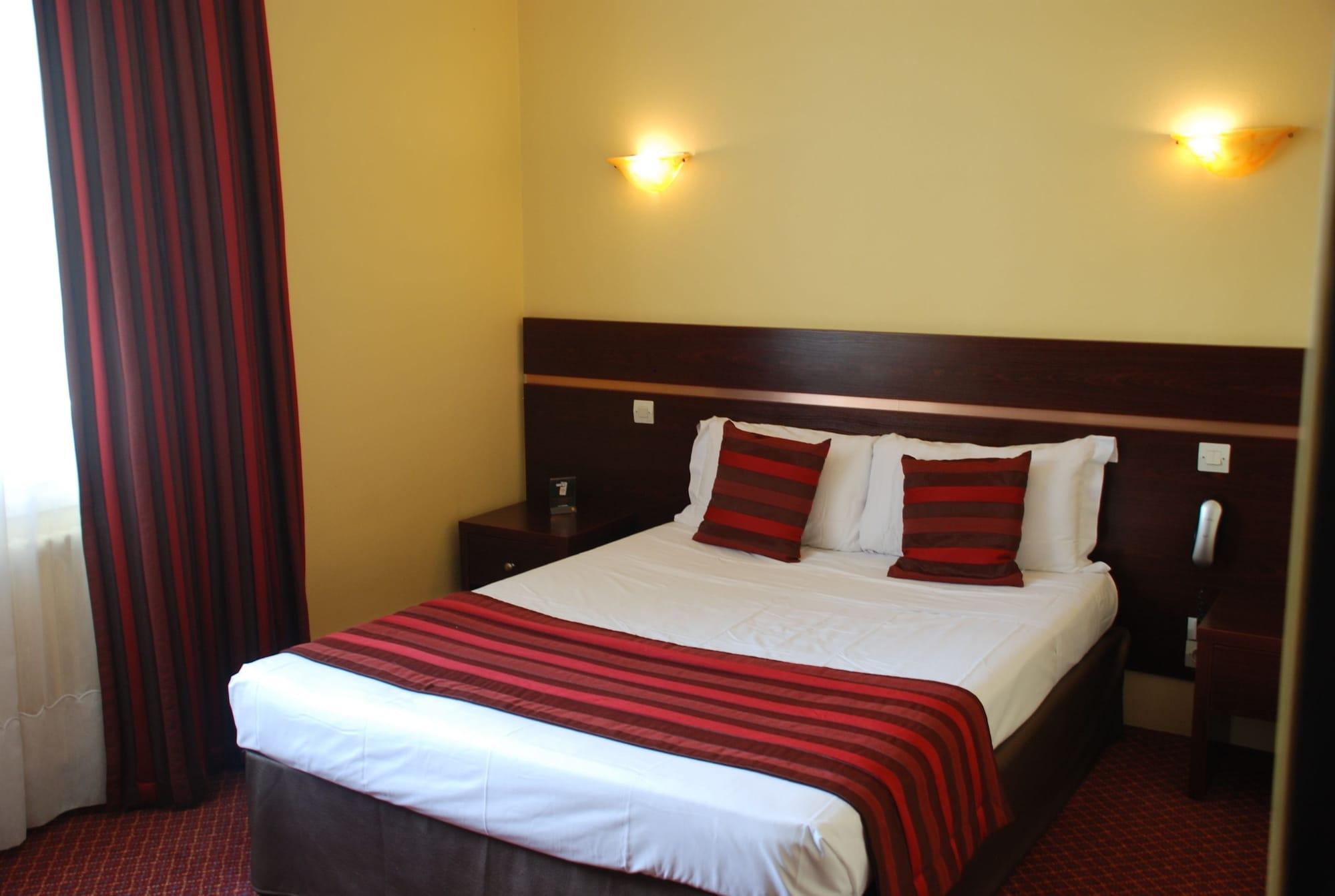 The Originals City, Hotel Cathedrale, Lisieux Luaran gambar